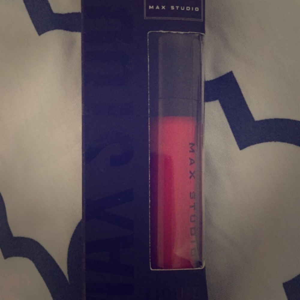 New LORAC lipsticks & Max Studio 100% authentic ❤️